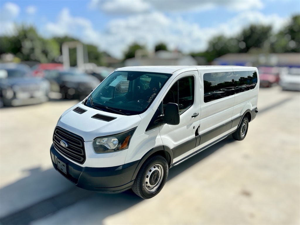 Photo 10 of this FORD TRANSIT