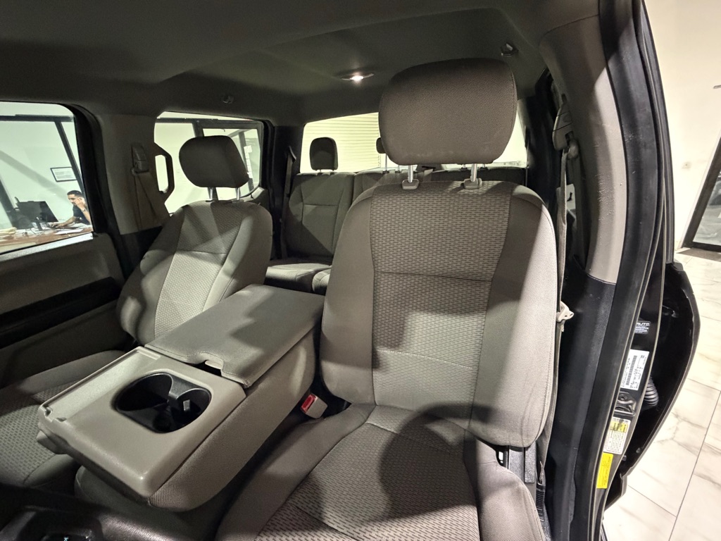 Photo 16 of this FORD F-150