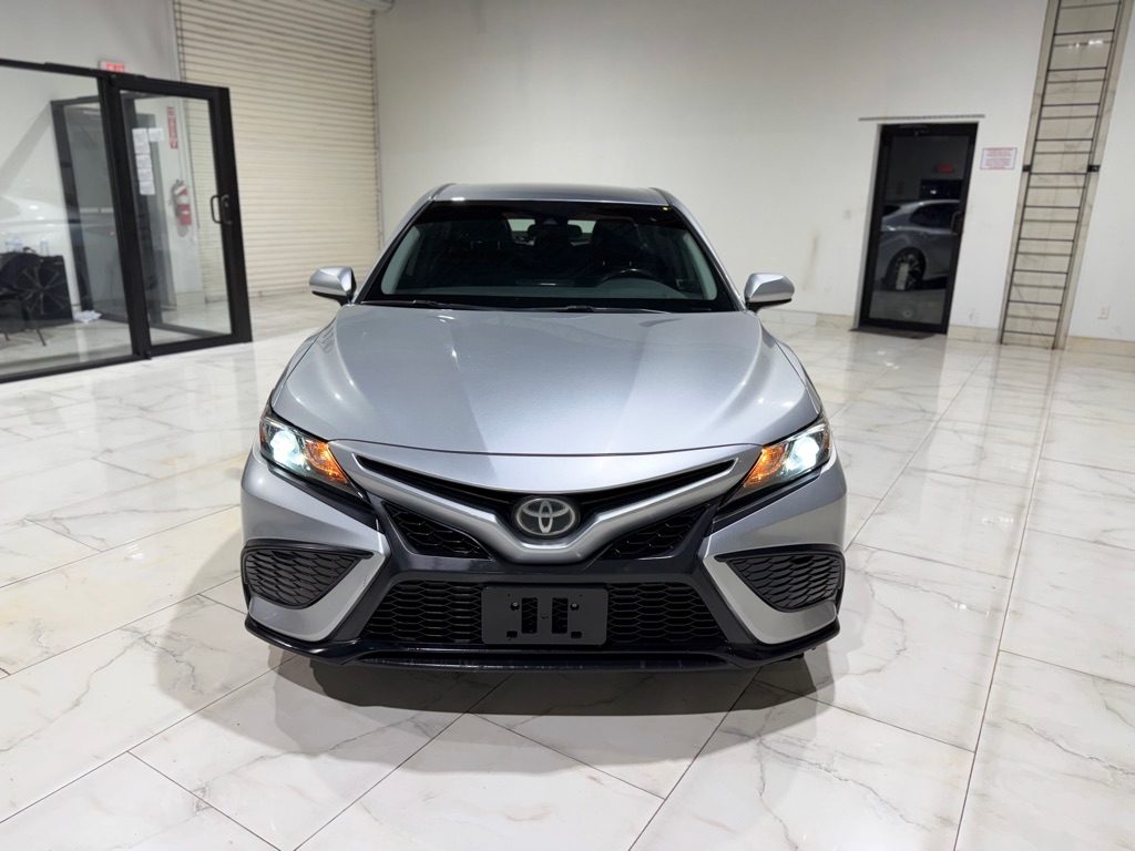 Photo 2 of this TOYOTA CAMRY