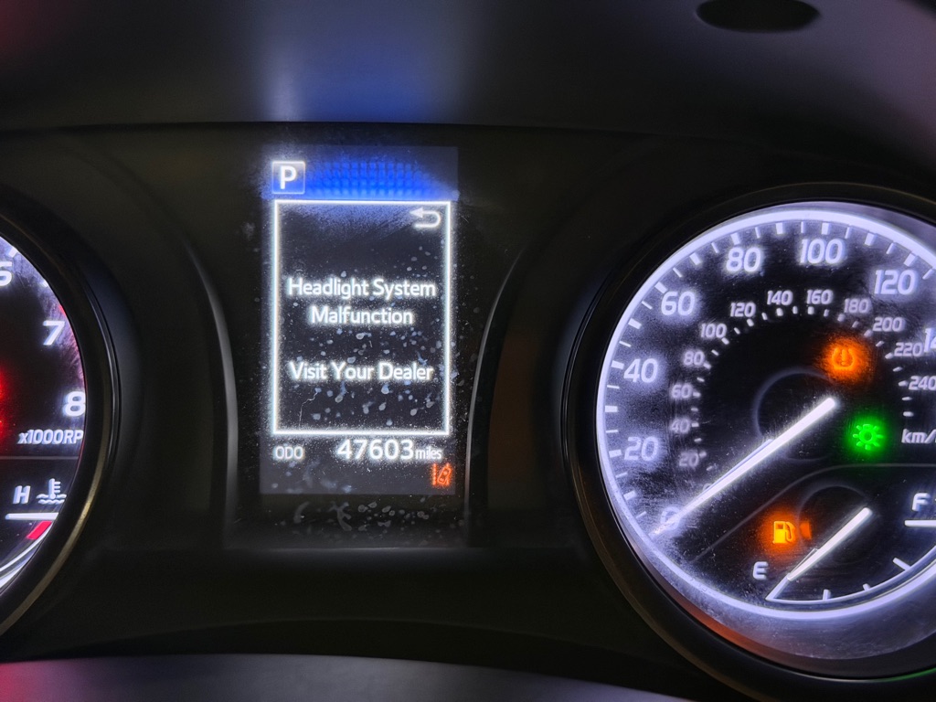 Photo 25 of this TOYOTA CAMRY
