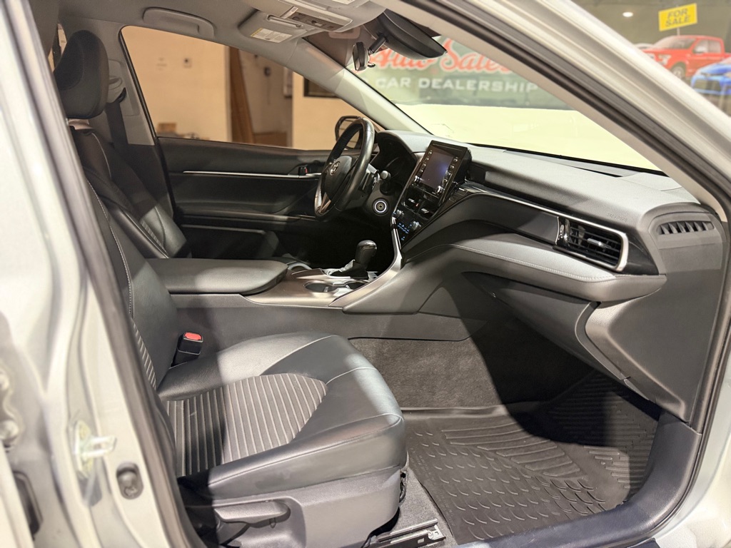 Photo 17 of this TOYOTA CAMRY