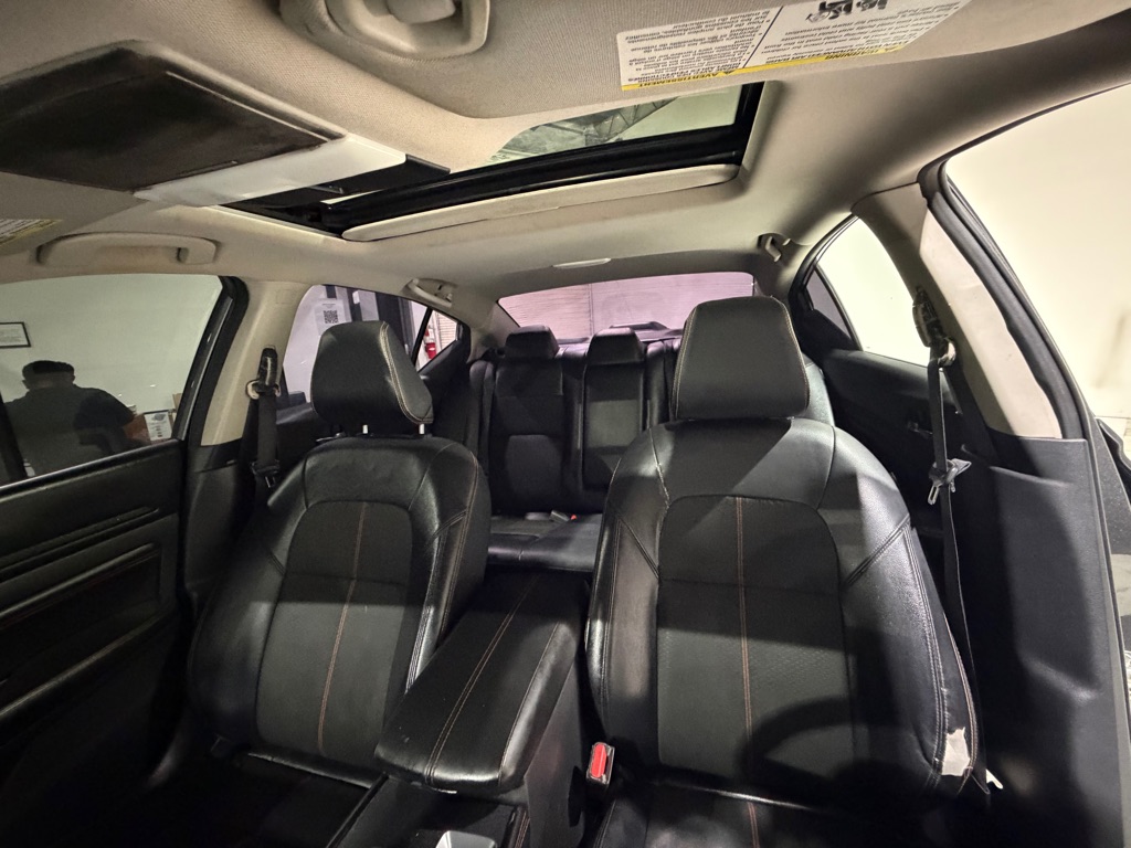 Photo 18 of this NISSAN ALTIMA