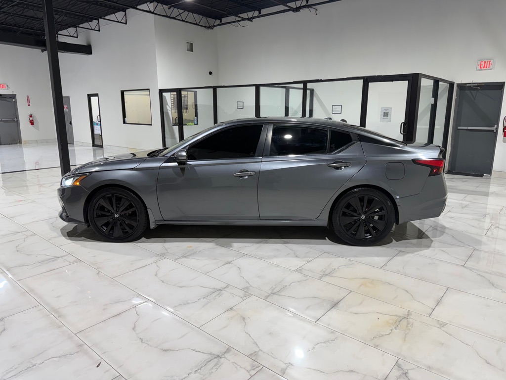 Photo 8 of this NISSAN ALTIMA