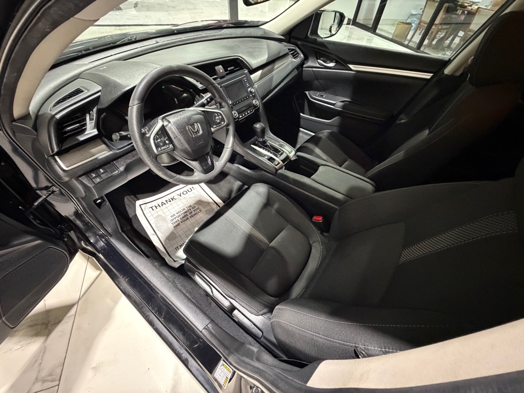 Photo 17 of this HONDA CIVIC