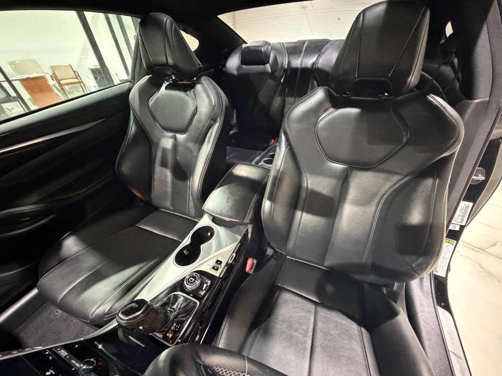Photo 19 of this INFINITI Q60