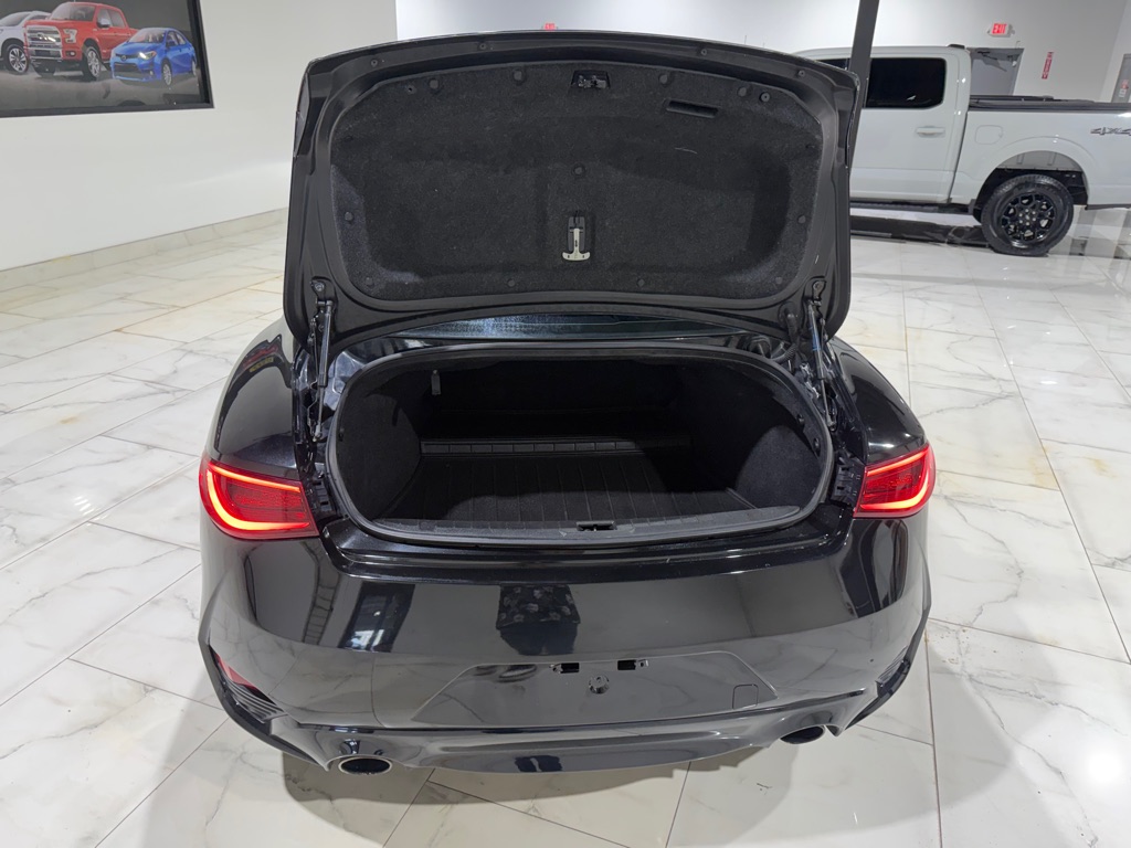 Photo 14 of this INFINITI Q60