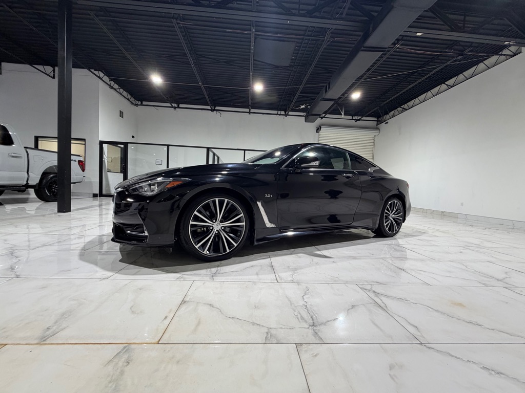 Photo 8 of this INFINITI Q60