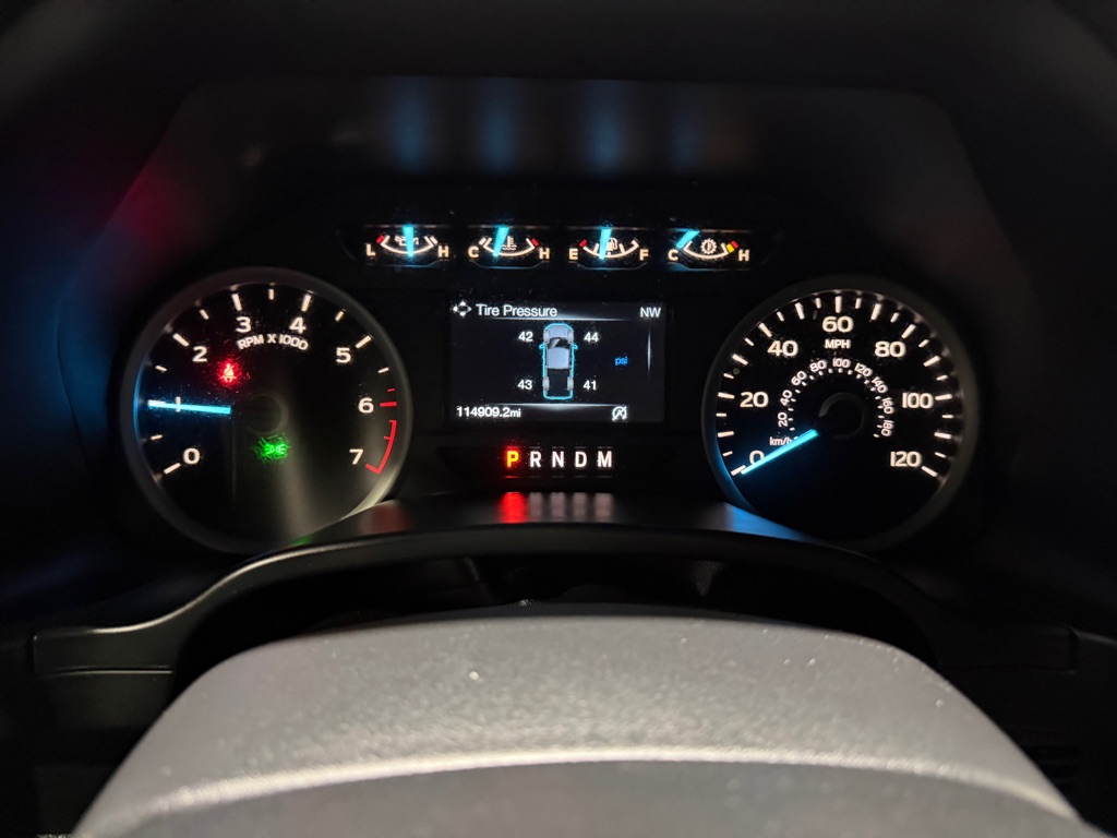 Photo 21 of this FORD F-150