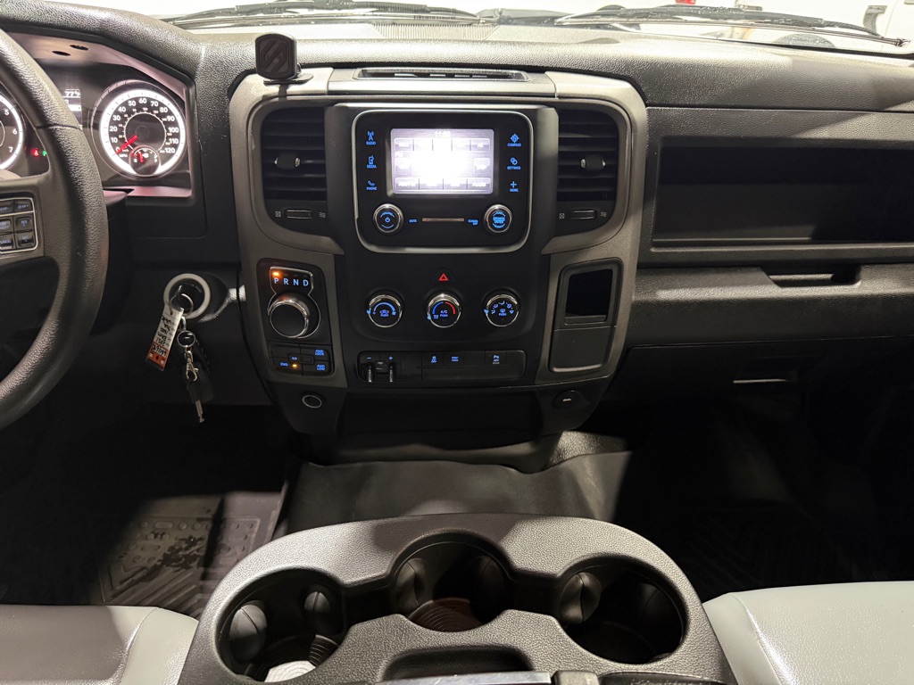 Photo 26 of this RAM 1500 CLASSIC