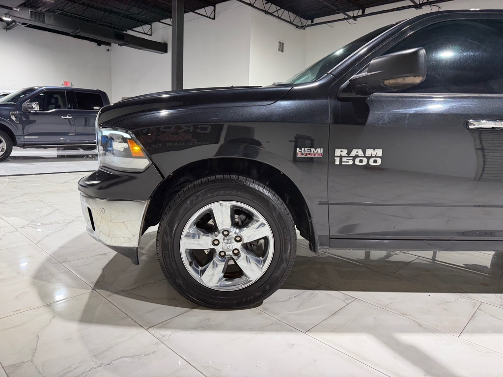 Photo 7 of this RAM 1500