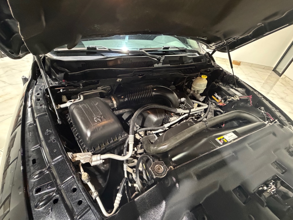 Photo 5 of this RAM 1500