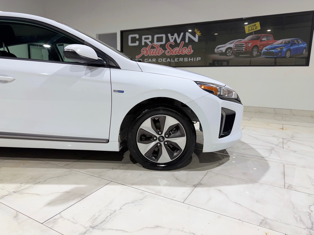 Photo 5 of this HYUNDAI IONIQ ELECTRIC