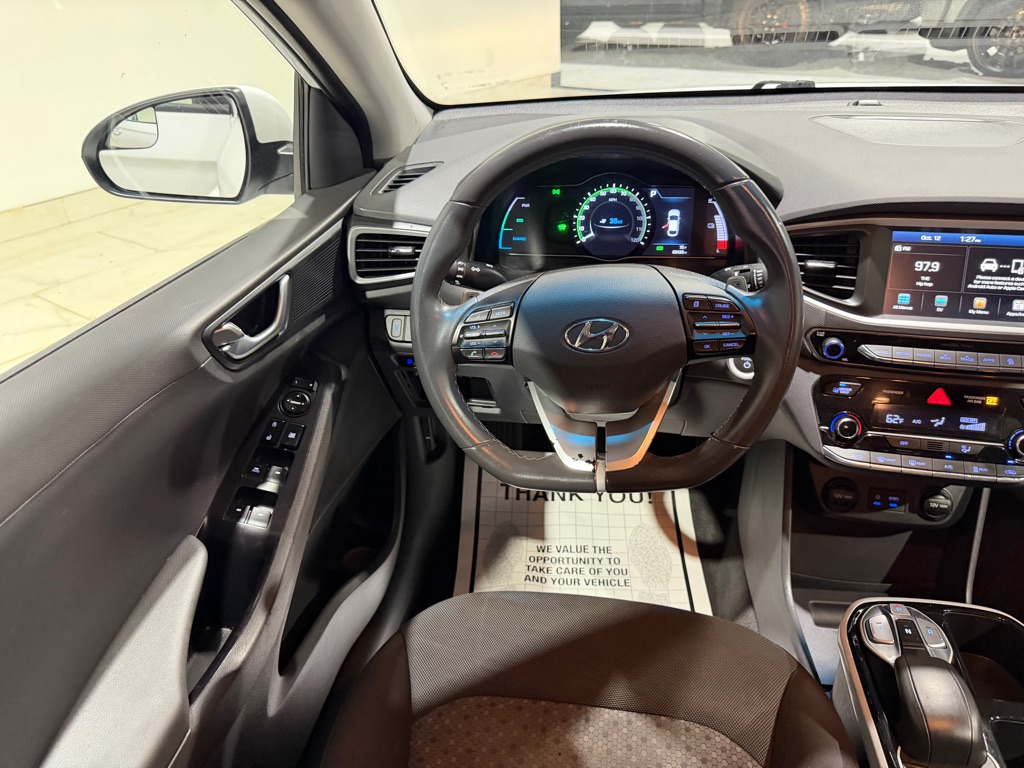 Photo 22 of this HYUNDAI IONIQ ELECTRIC