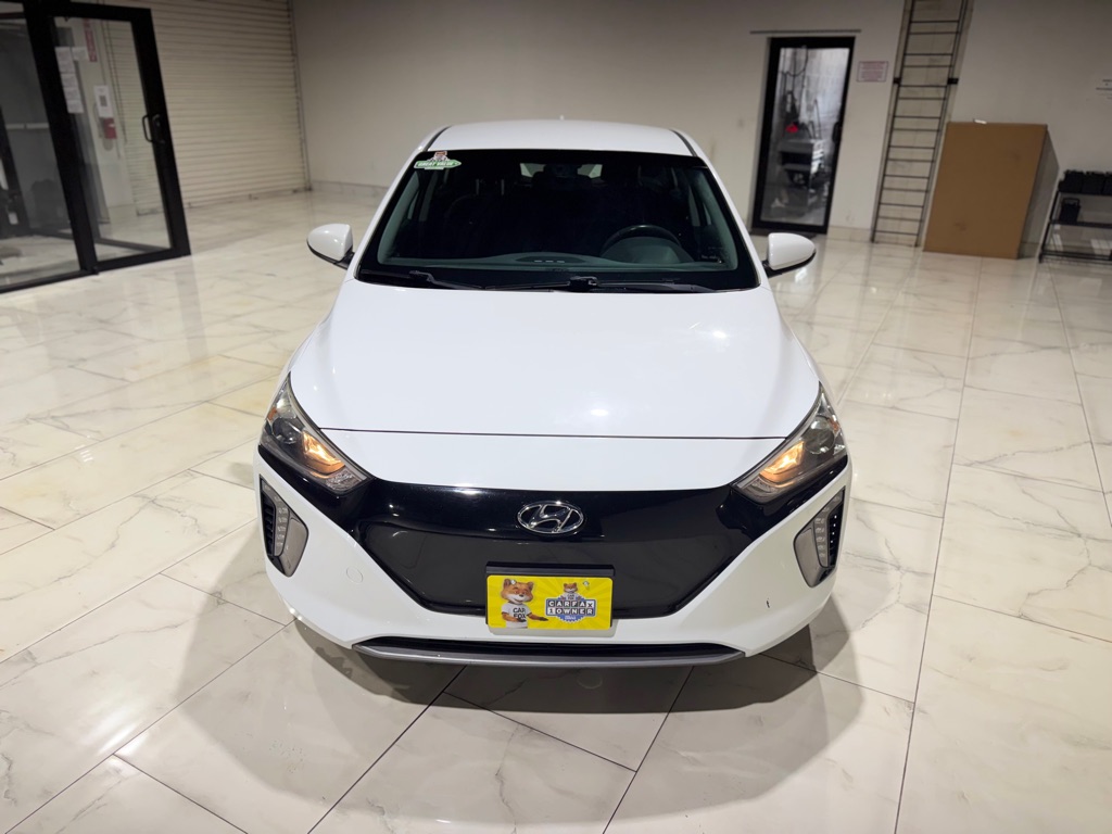 Photo 2 of this HYUNDAI IONIQ ELECTRIC