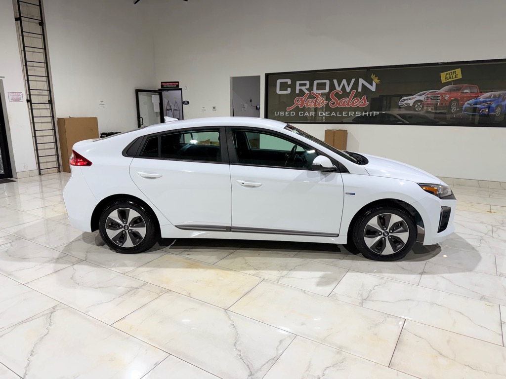 Photo 6 of this HYUNDAI IONIQ ELECTRIC