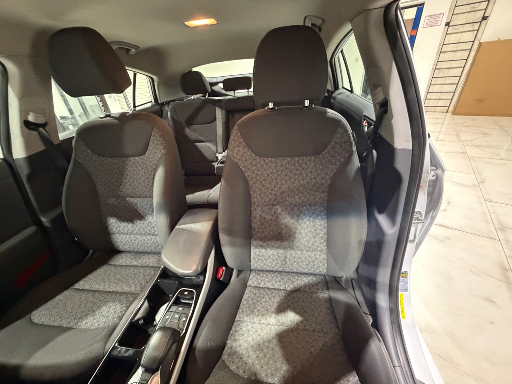 Photo 16 of this HYUNDAI IONIQ ELECTRIC