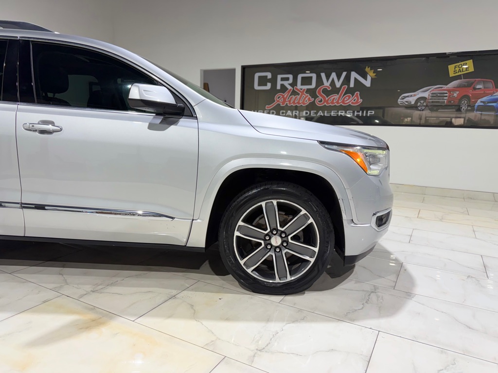 Photo 5 of this GMC ACADIA
