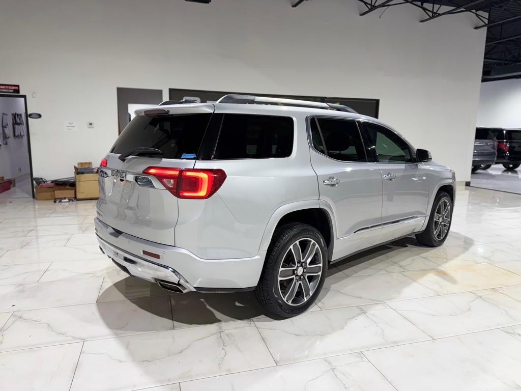 Photo 8 of this GMC ACADIA