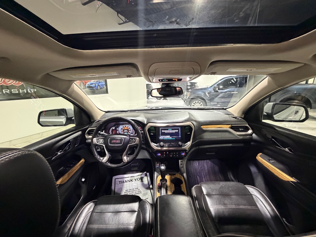 Photo 20 of this GMC ACADIA