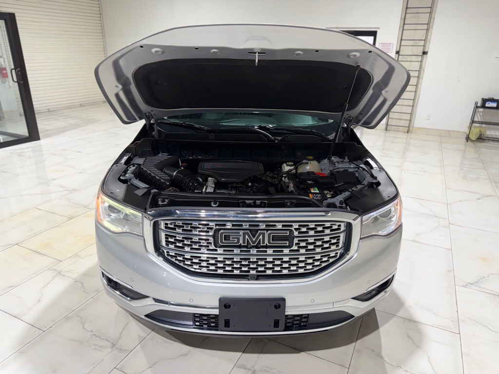 Photo 4 of this GMC ACADIA