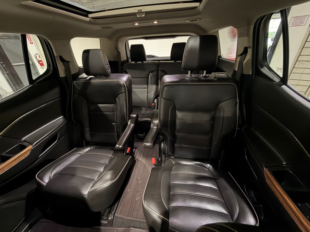Photo 17 of this GMC ACADIA