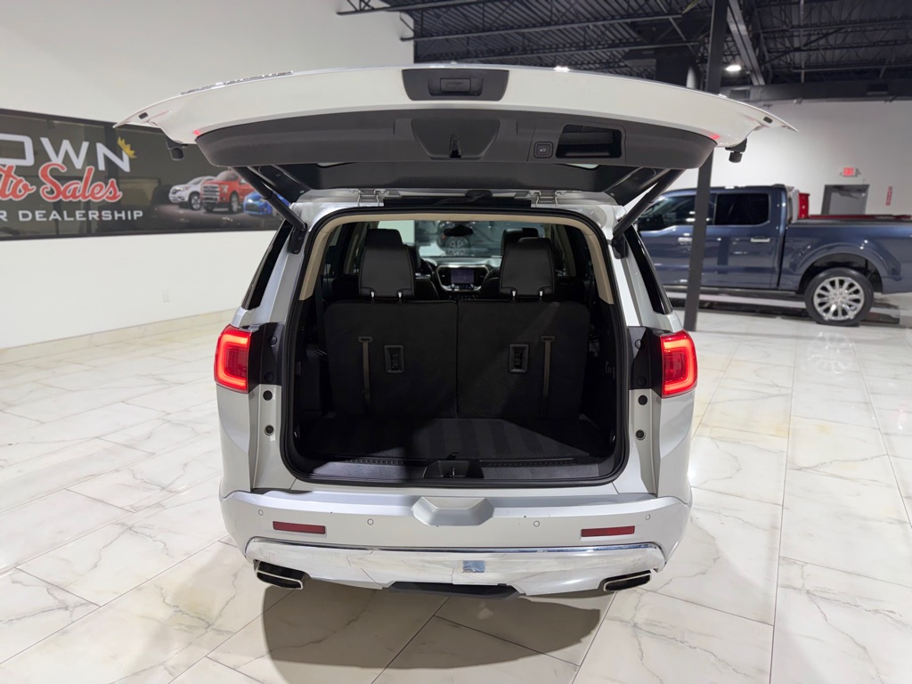 Photo 11 of this GMC ACADIA