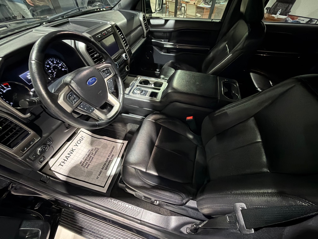 Photo 21 of this FORD EXPEDITION