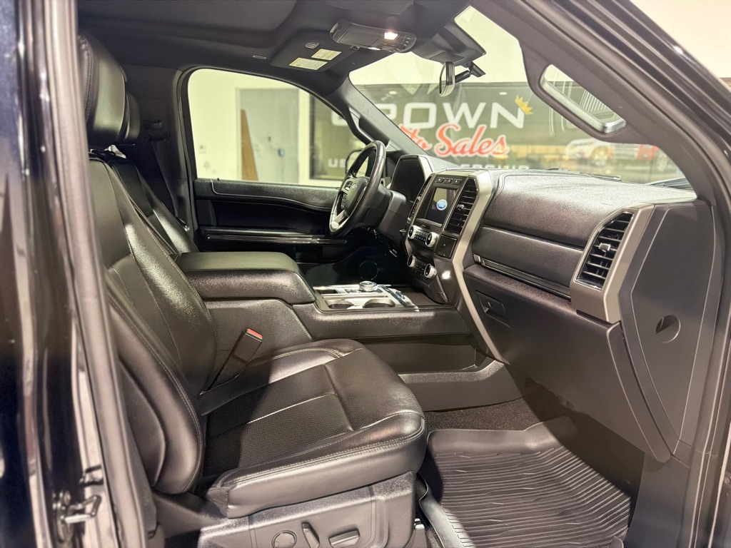 Photo 13 of this FORD EXPEDITION
