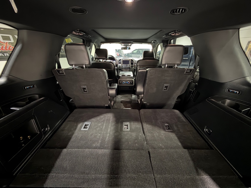 Photo 16 of this FORD EXPEDITION