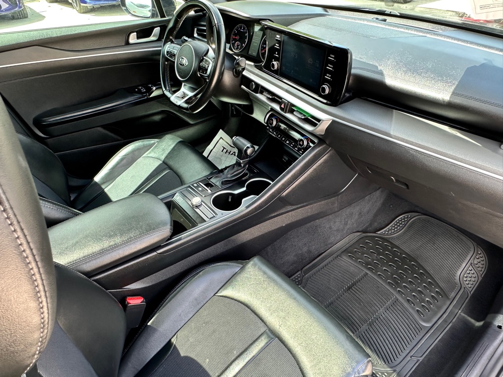 Photo 32 of this KIA K5