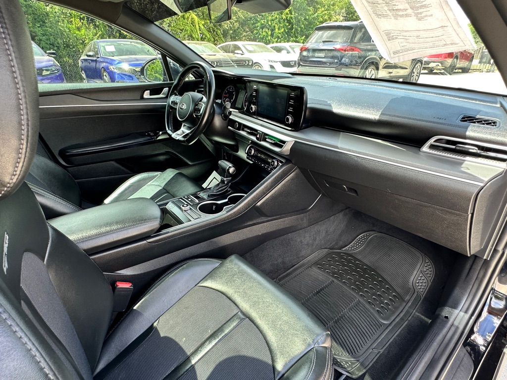 Photo 30 of this KIA K5