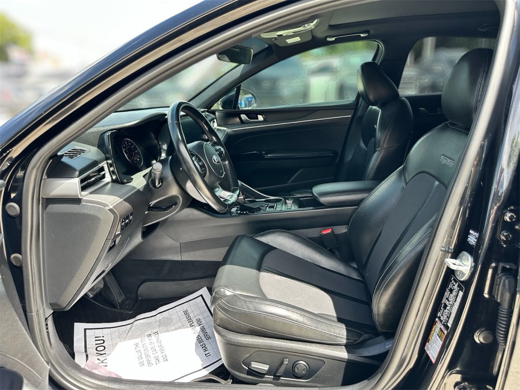 Photo 19 of this KIA K5