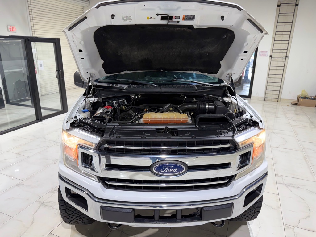 Photo 4 of this FORD F-150