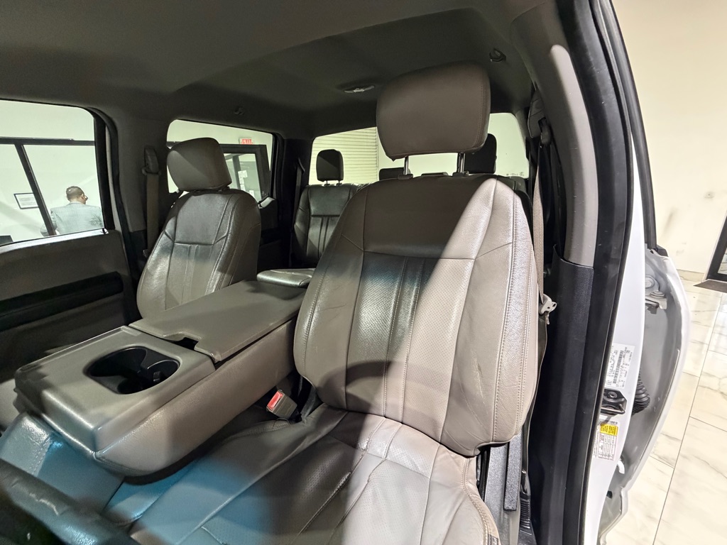 Photo 17 of this FORD F-150