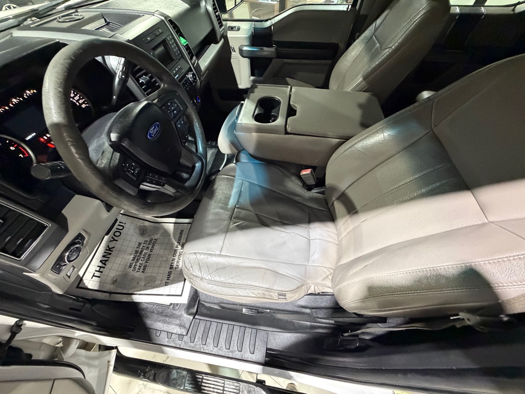 Photo 18 of this FORD F-150