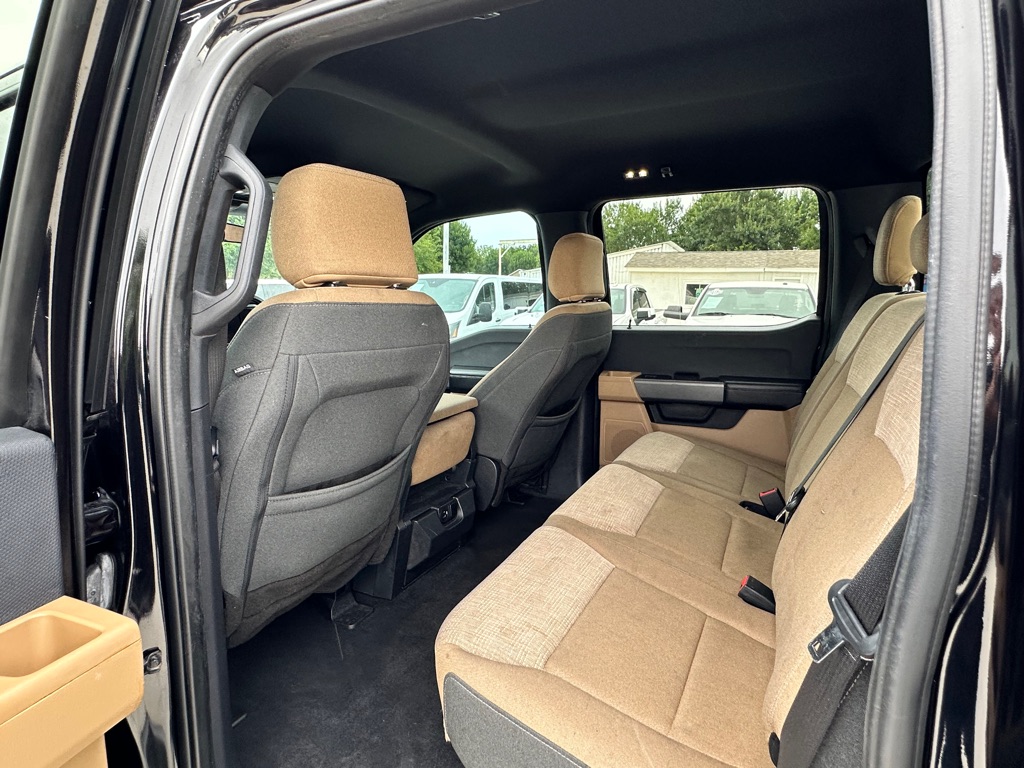 Photo 32 of this FORD F-150