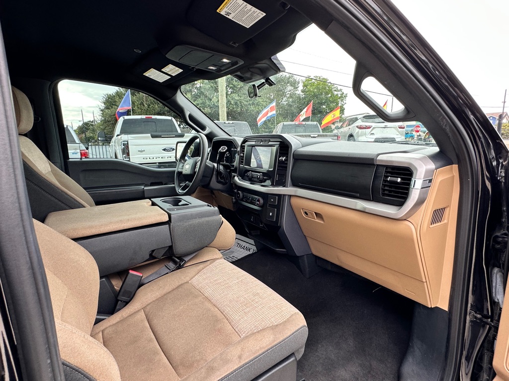 Photo 36 of this FORD F-150