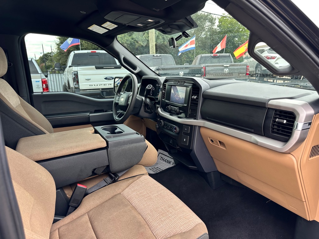 Photo 38 of this FORD F-150