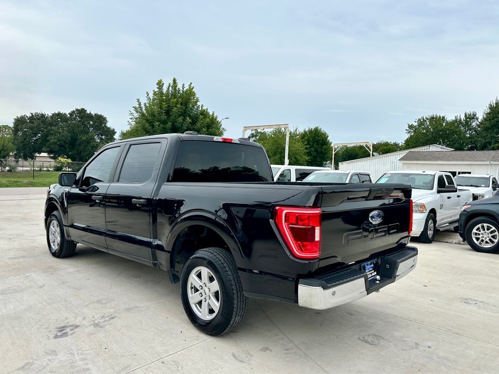 Photo 4 of this FORD F-150