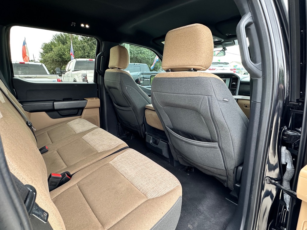 Photo 33 of this FORD F-150