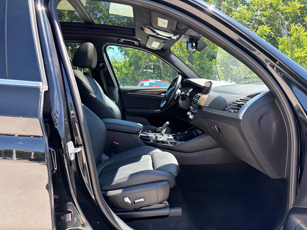 Photo 19 of this BMW X3