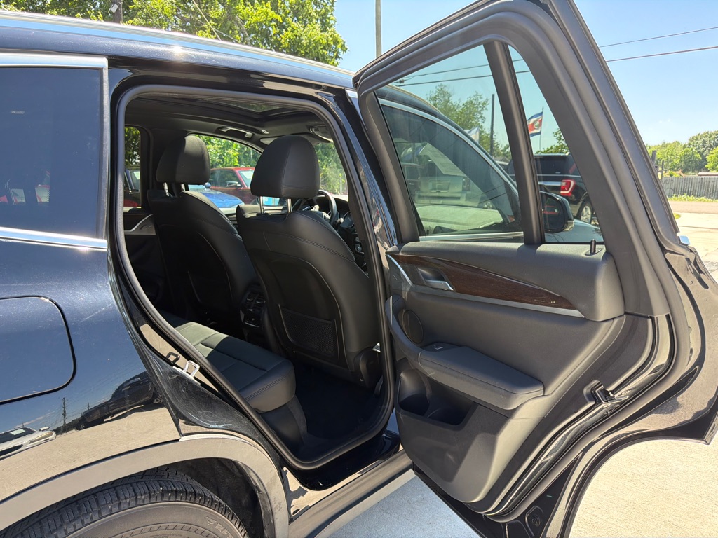 Photo 16 of this BMW X3