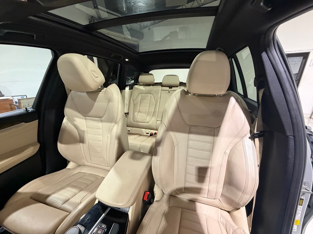 Photo 17 of this BMW X3