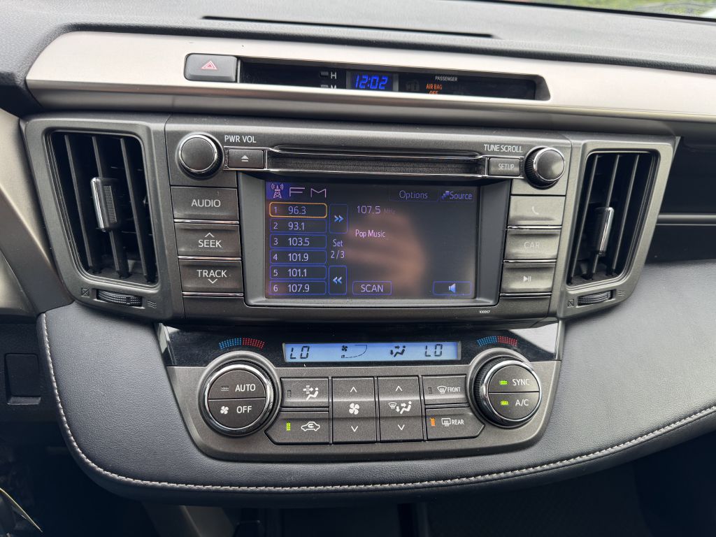 Photo 16 of this TOYOTA RAV4