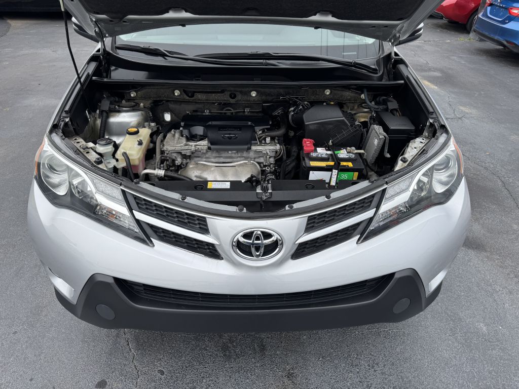 Photo 19 of this TOYOTA RAV4