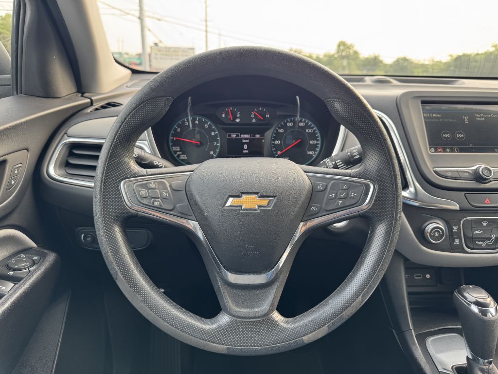 Photo 13 of this CHEVROLET EQUINOX