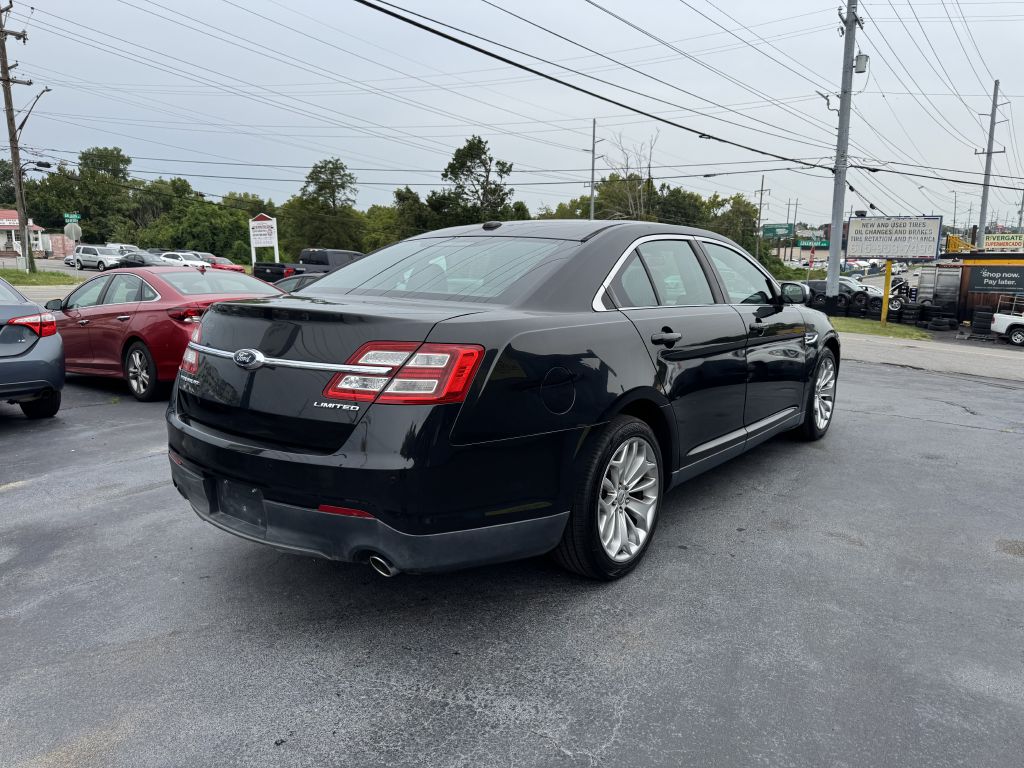Photo 4 of this FORD TAURUS