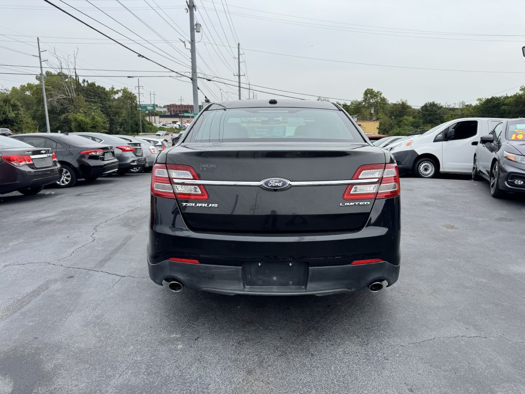 Photo 5 of this FORD TAURUS