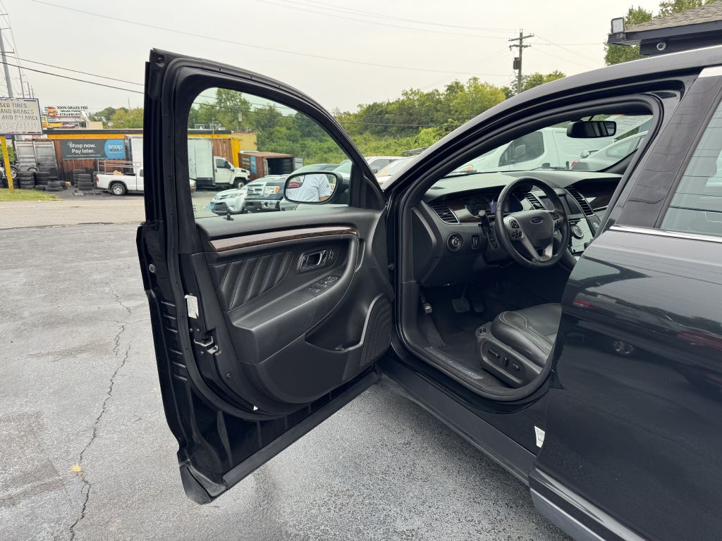 Photo 9 of this FORD TAURUS