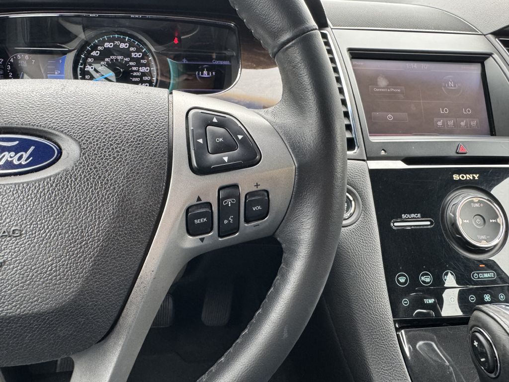 Photo 15 of this FORD TAURUS